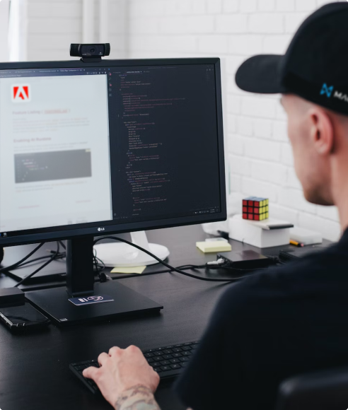 Build remarkable B2C and B2B commerce experiences for your customers